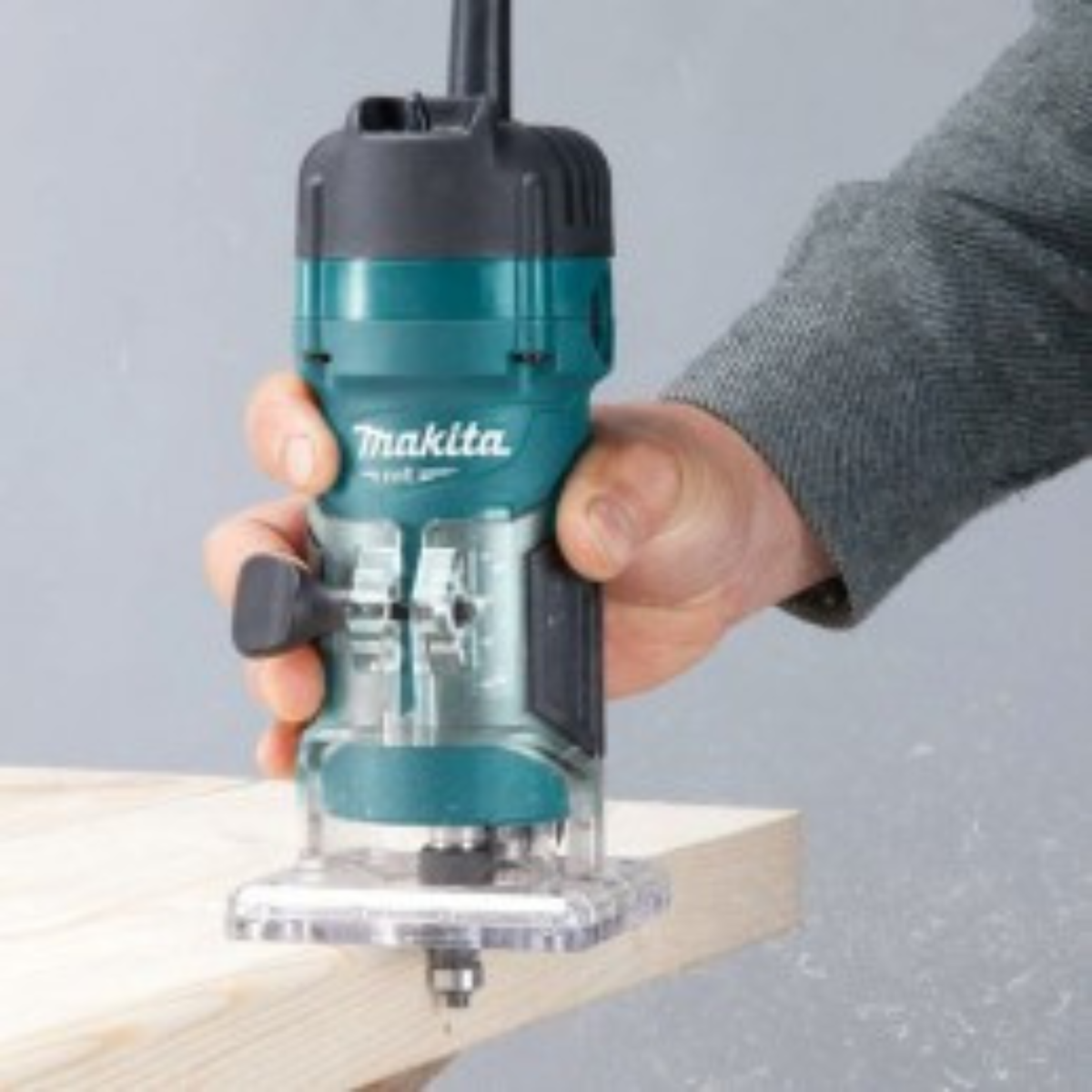 Rebordeadora Makita MT M3700B - detalle de la base