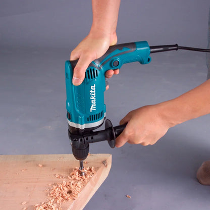 Taladro percutor Makita HP1630K - empuñadura lateral